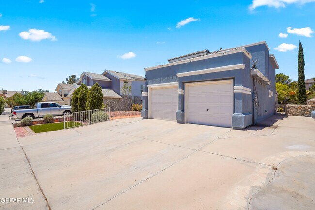 Building Photo - 1325 James Dudley Dr