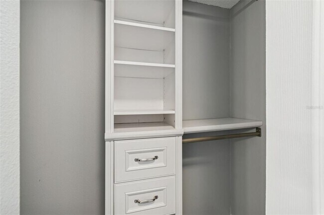 Building Photo - 2051 Skimmer Ct