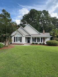 Building Photo - Beautiful 4 Bedroom, 3 Bath Home-211 Bethesda Ct.