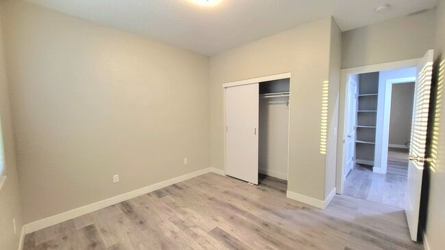 Building Photo - 620 San Lorenzo St