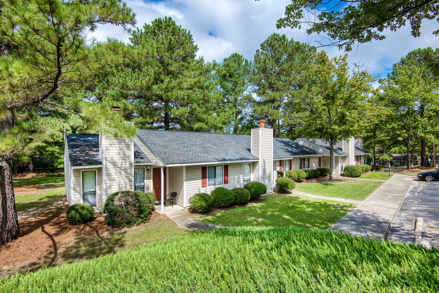 Building Photo - Tanglewood Apartments