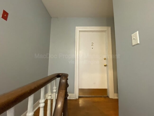 Building Photo - 604 Caroline St