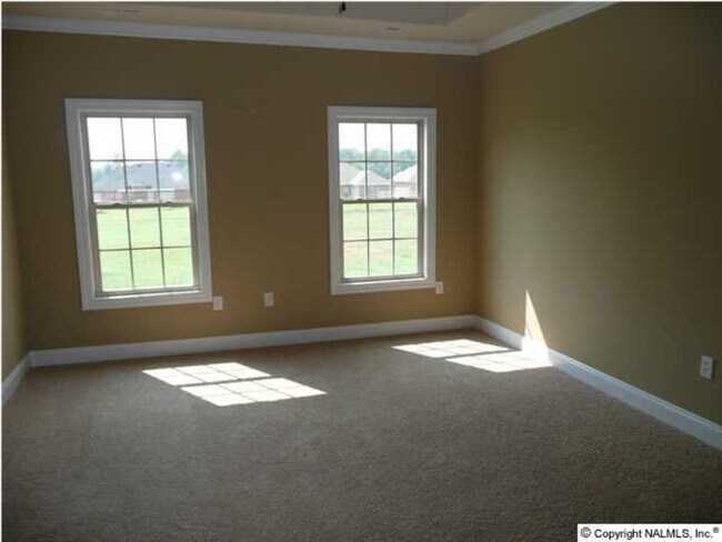 Building Photo - 132 Meadow Ridge Dr