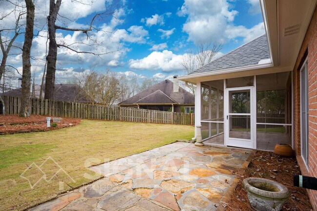 Building Photo - 6019 Mill Creek Dr