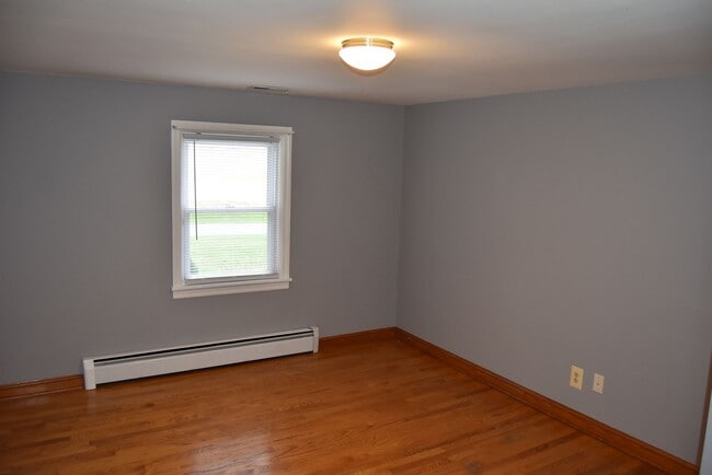 Building Photo - Single Family Home