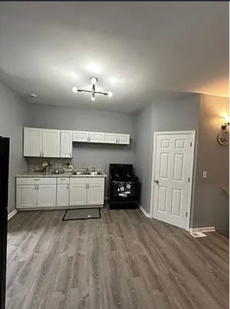 Building Photo - 6444 S Eberhart Ave