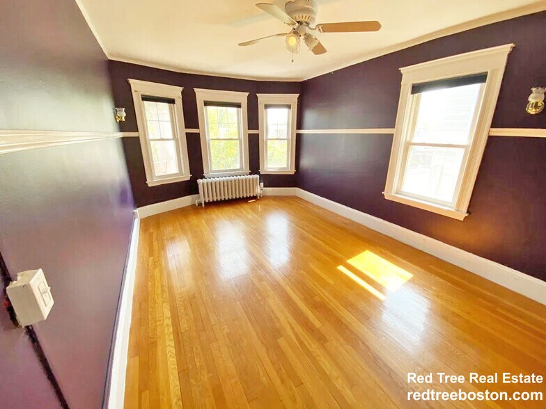 Building Photo - 404 Mount Auburn St