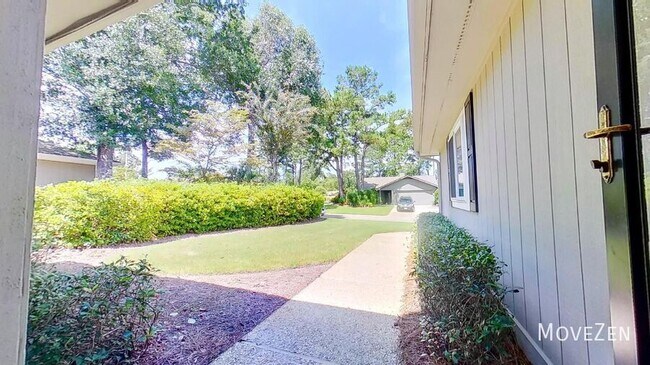 Building Photo - 7112 Key Pointe Dr
