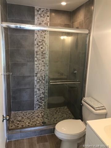 Building Photo - 216 SE 5th St