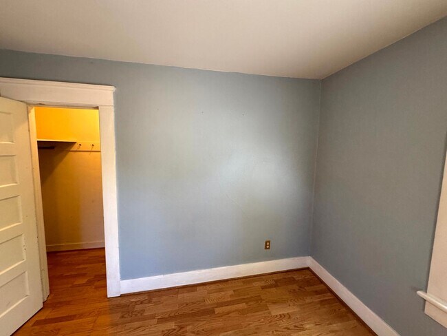 Building Photo - 4 Bedroom House Near Downtown Eugene