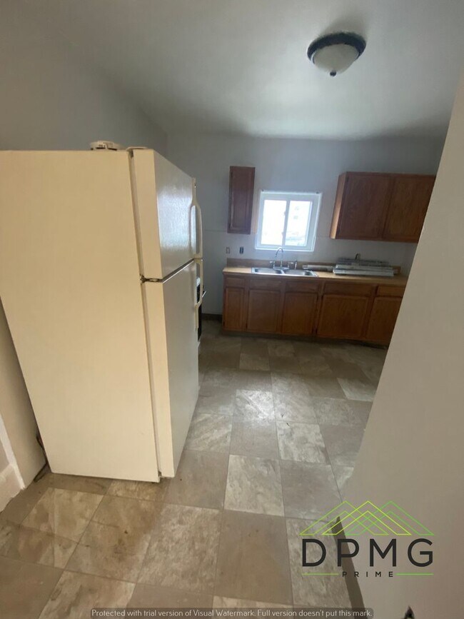 Building Photo - 129 Hill St