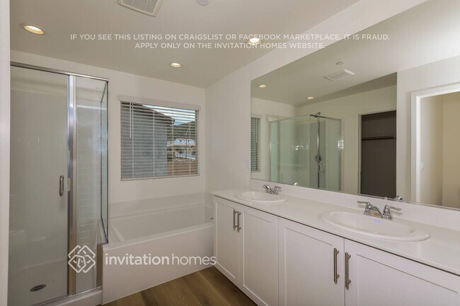 Building Photo - 25201 Mountain Violet Wy