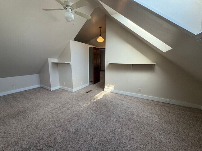 Building Photo - 3 Bedroom Home on NW Side of Grand Rapids