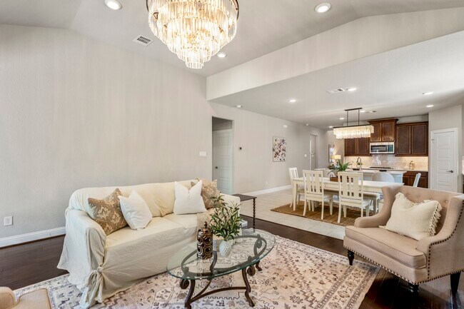 Building Photo - 16719 Highland Country Dr