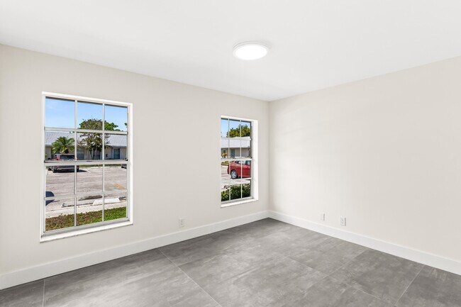 Building Photo - 551 Covered Bridge Blvd