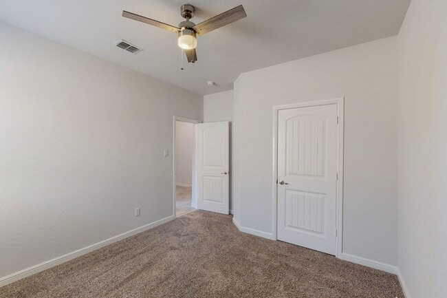 Building Photo - Well Appointed Four Bedroom in Desirable Community of Ryan Meadows, Denton Texas