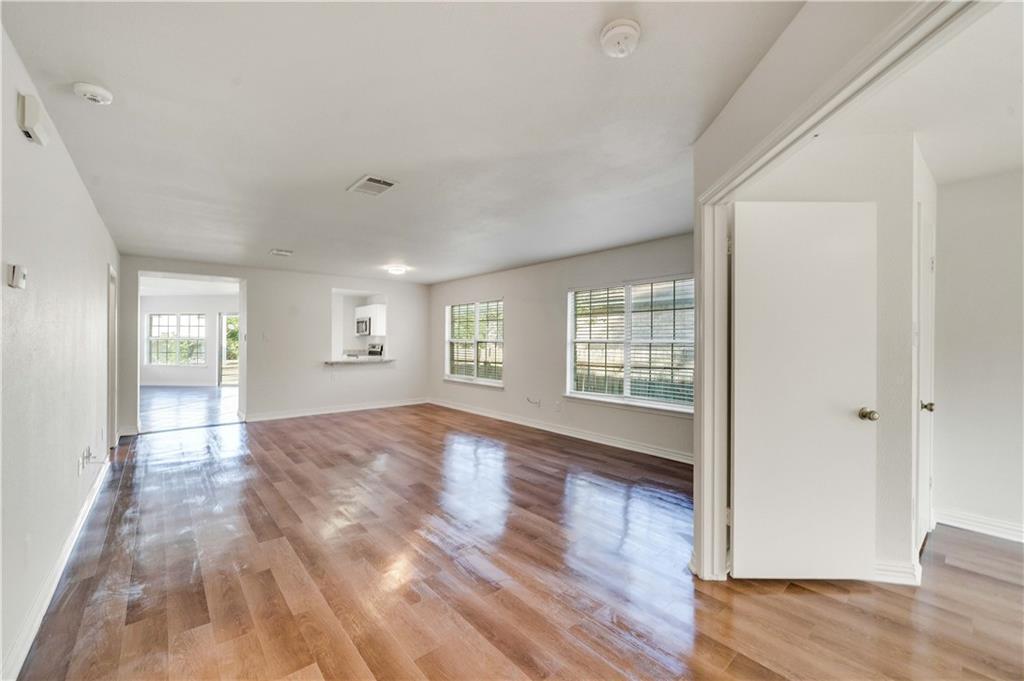 Building Photo - 2618 Byfield Dr