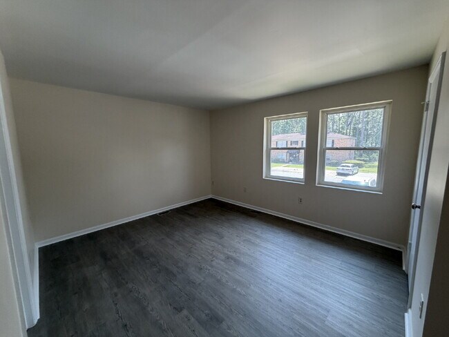 Building Photo - Townhouse for Rent