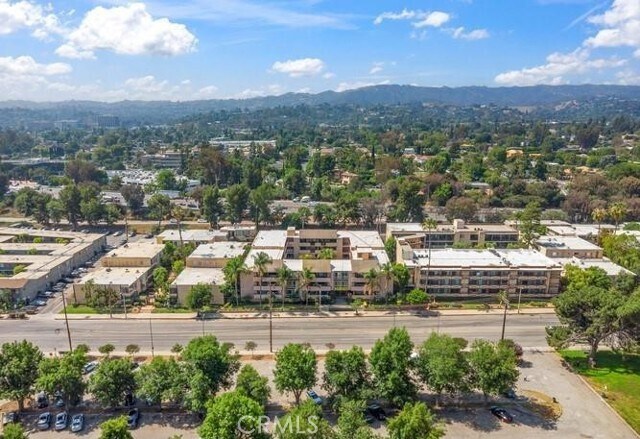 Building Photo - 17000 Burbank Blvd