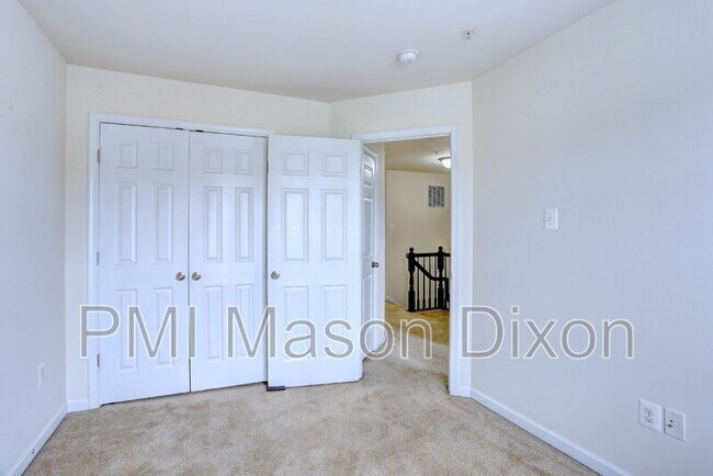 Building Photo - 8434 Stansbury Lake Dr