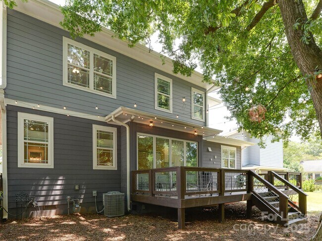 Building Photo - 3024 Yadkin Ave