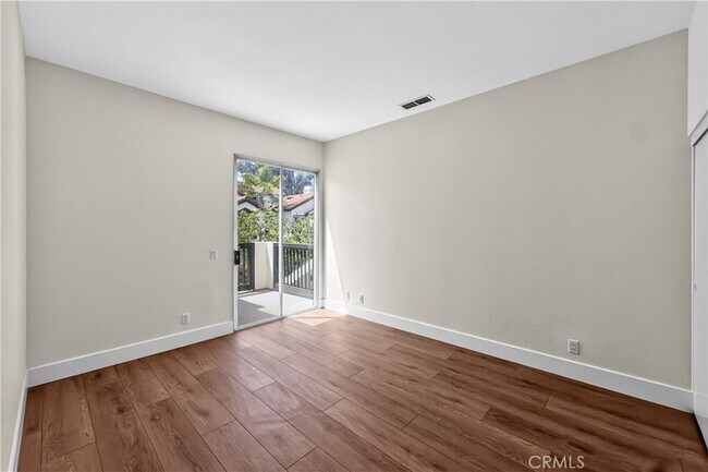 Building Photo - 18 Glen Cove