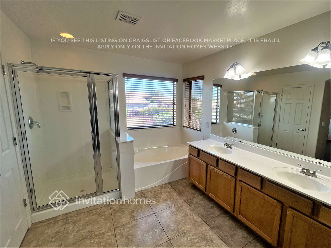 Building Photo - 15288 W Tasha Dr