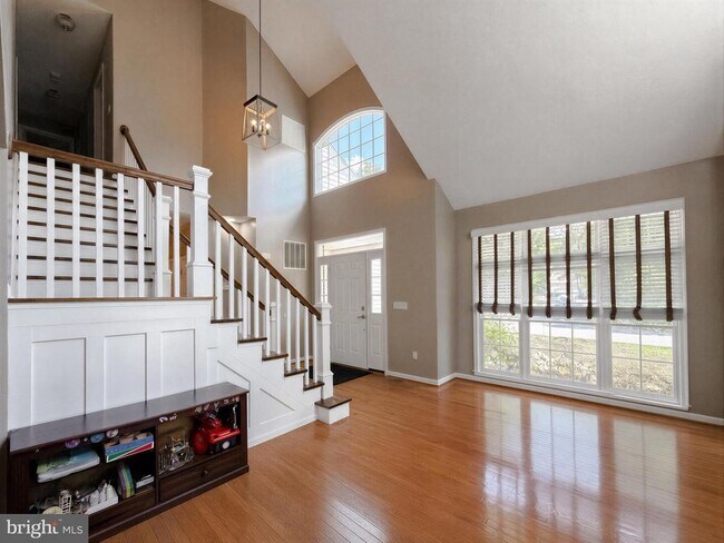 Building Photo - 23118 Silverberry Way