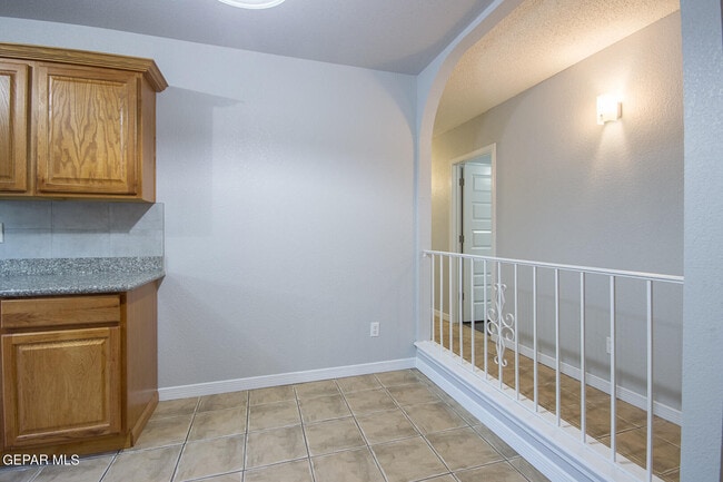 Building Photo - 3311 Catherine Ann Dr