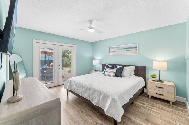 Building Photo - 1109 Seminole Dr