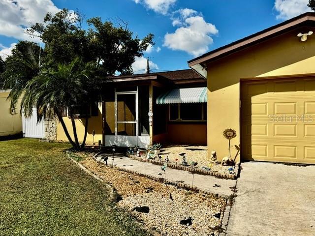 Building Photo - 1155 San Remo Dr