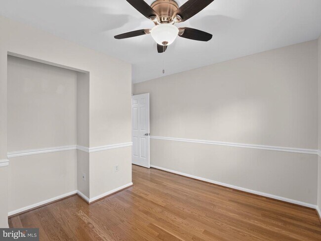Building Photo - 7740 Bristol Square Ct
