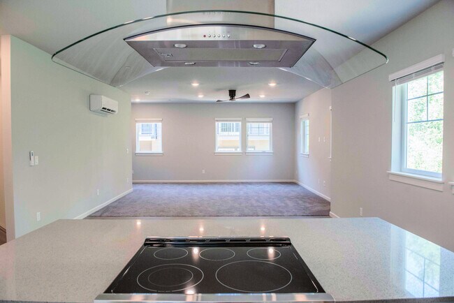 Building Photo - 12003 SE High Creek Rd