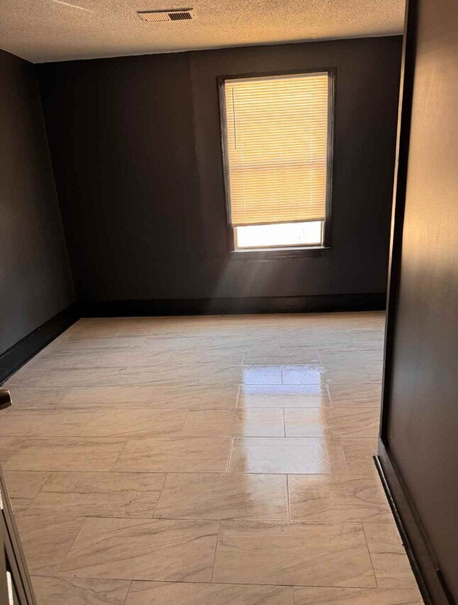 Building Photo - Fully Renovated 3BR in North Memphis – Section 8 Welcome