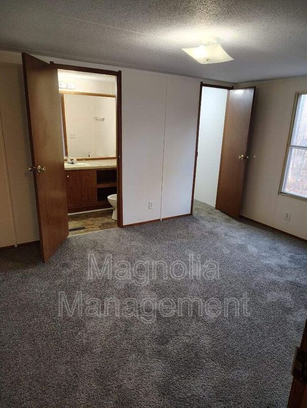 Building Photo - 441 Hunter Rd