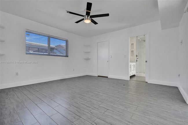Building Photo - 9240 SW 54th St
