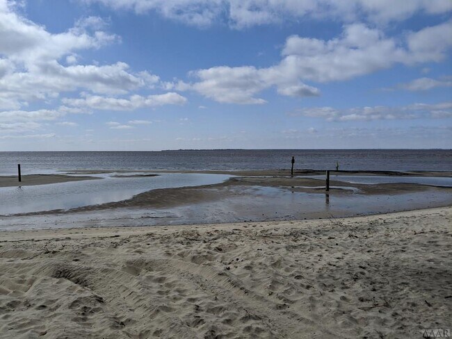 Building Photo - 203 Colonial Beach Rd