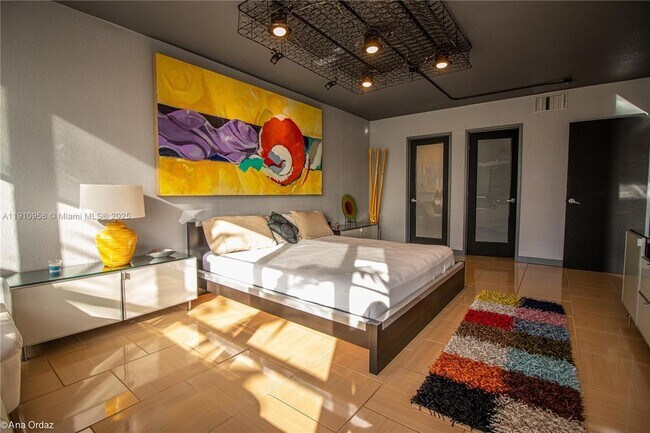 Building Photo - 500 Three Islands Boulevard