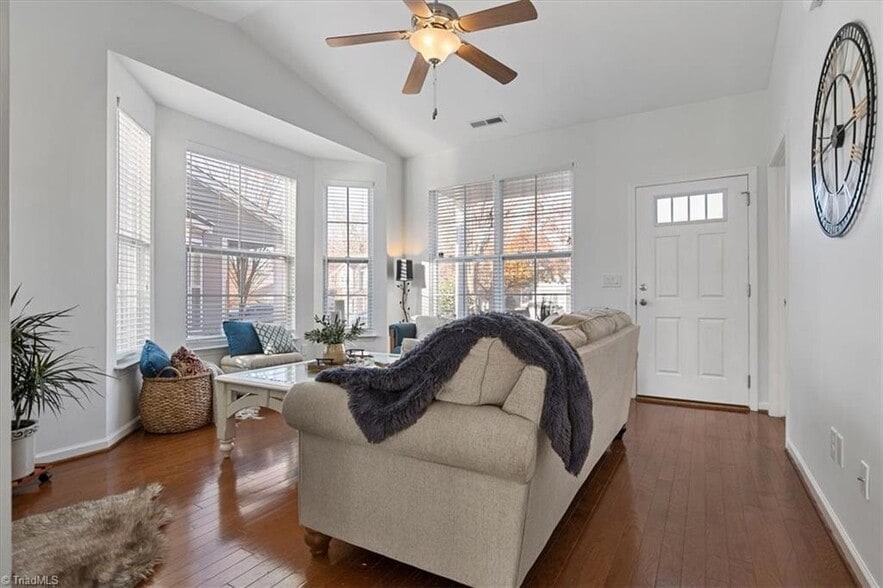 Building Photo - 1173 Kelso Ln