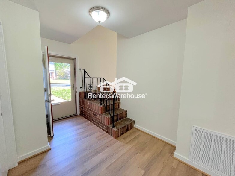 Building Photo - 354 Warrington Cir