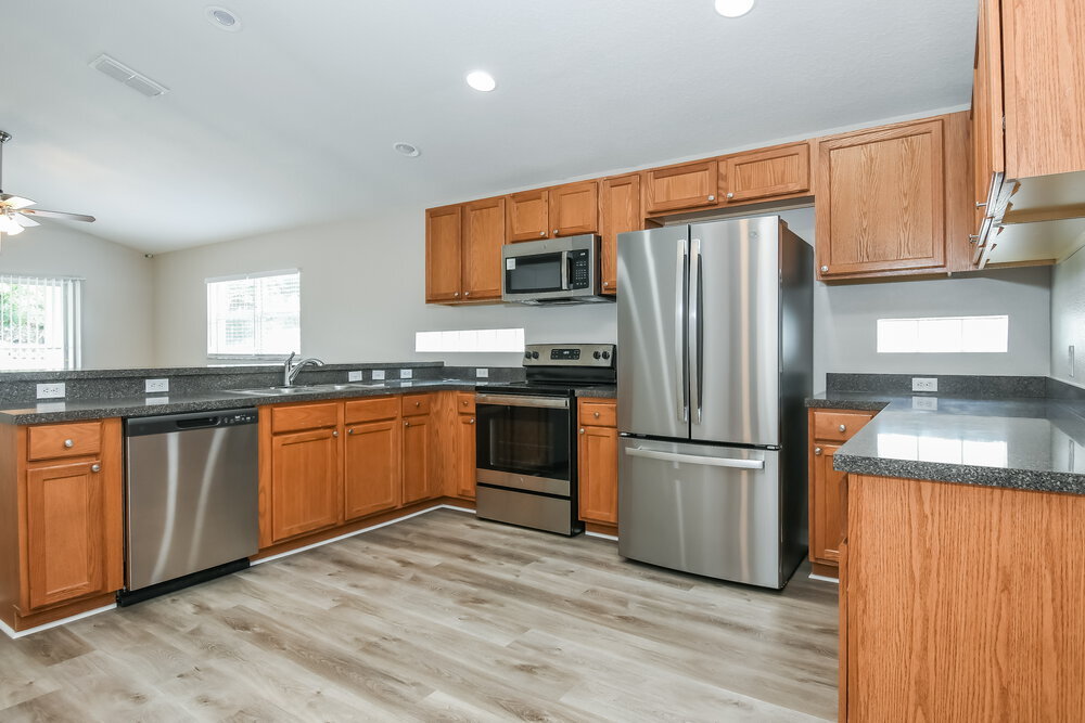 Building Photo - 143 Southampton Dr