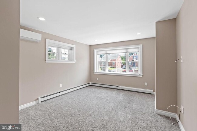 Building Photo - 115 Samdin Blvd