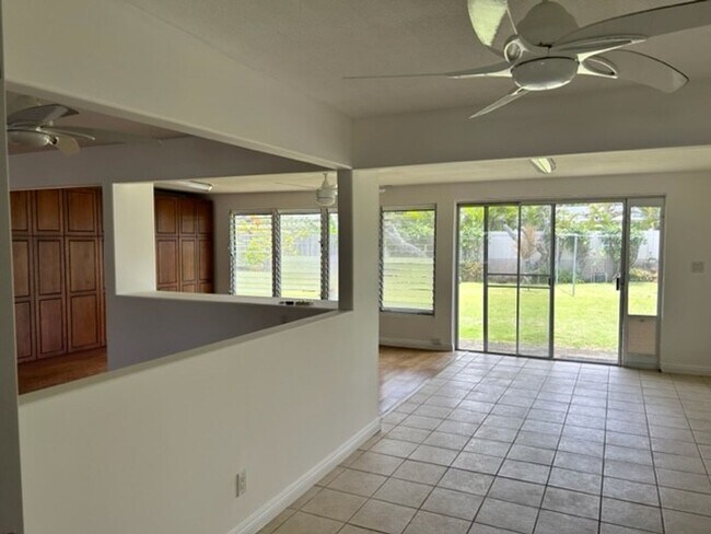 Building Photo - Single Family Home Kailua