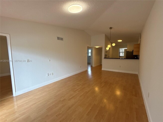 Building Photo - 9979 Nob Hill Ln