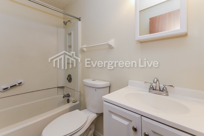 Building Photo - 6477 Rolling Glen Dr