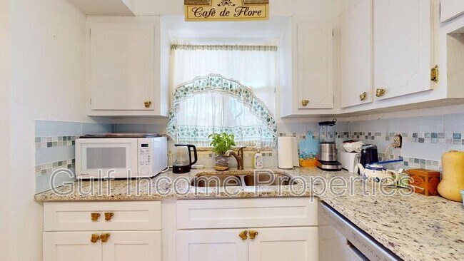 Building Photo - 4149 Heron Way