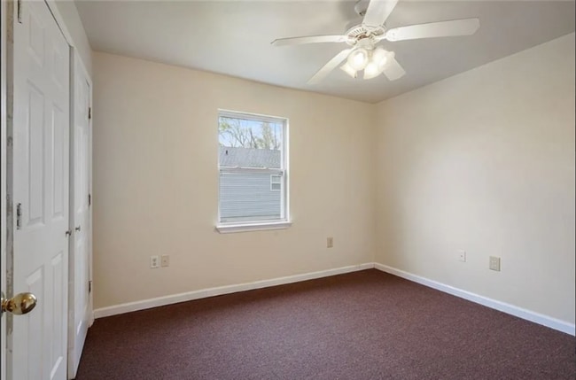 Building Photo - 370 Cedar Ln
