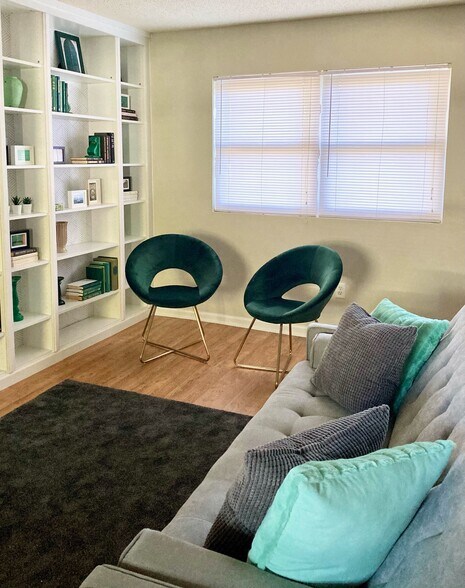 Building Photo - 16 Reid St