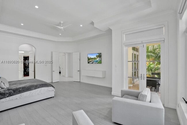 Building Photo - 1516 Island
