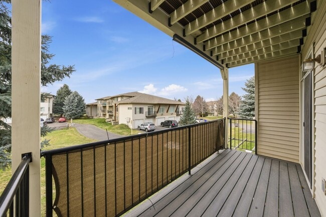 Building Photo - 22855 E Country Vista Dr